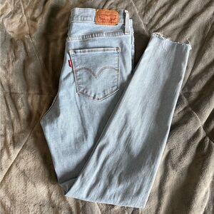 21.| Levi's | Women's Light Blue Straight Leg Jeans